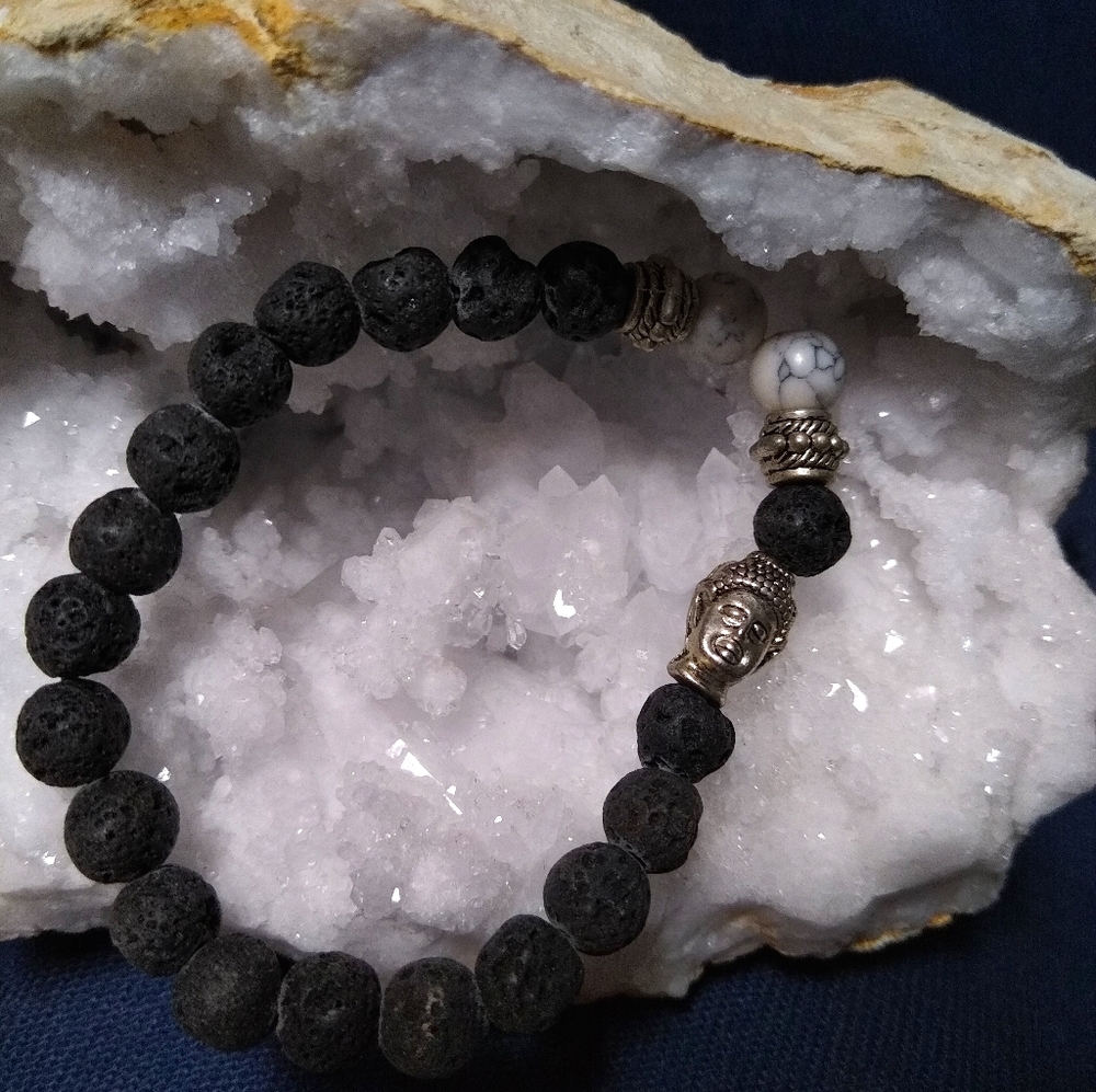 Bracelet: aromatherapy volcanic beads